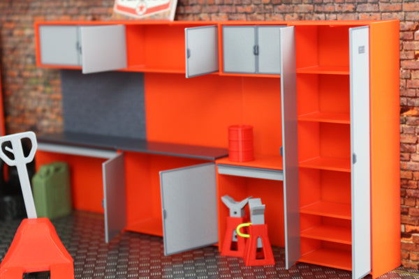 1:18 scale garage furniture for collectors, featuring drawers and storage