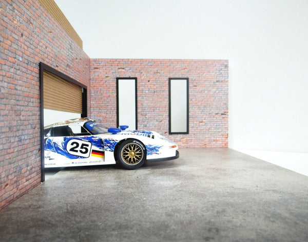1:18 scale model car garage