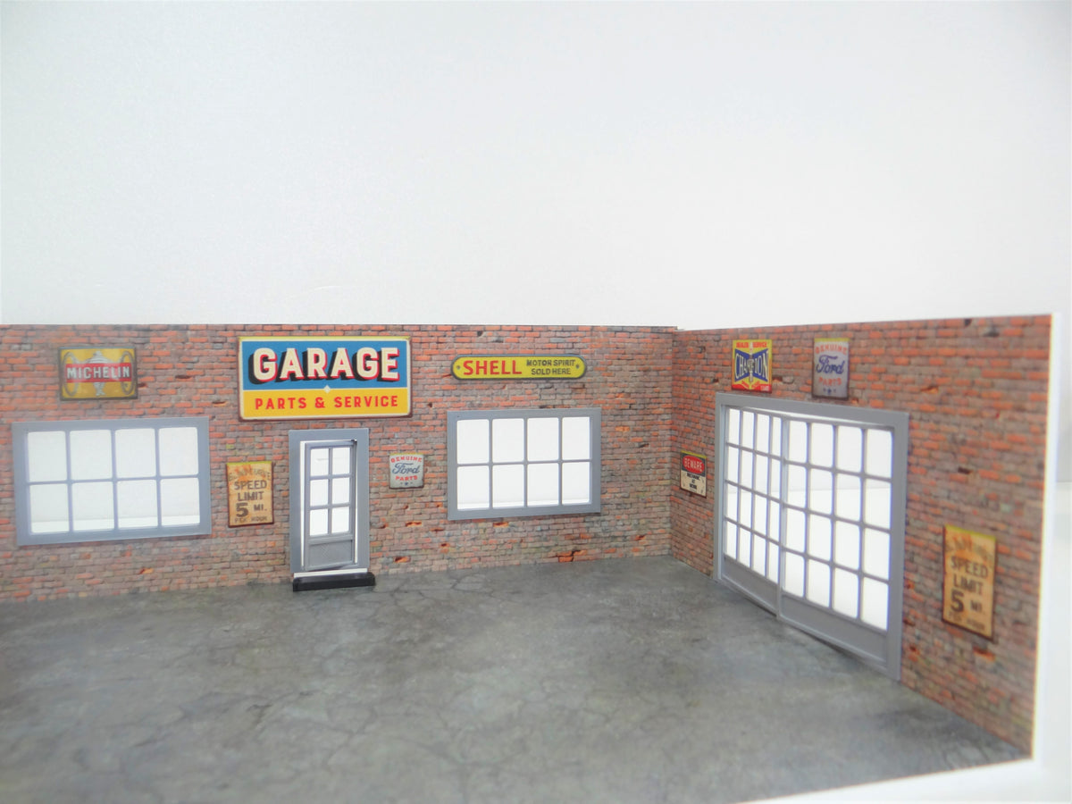 Auto Garage Diorama Kit 1:43 Scale – Parts & Service Model