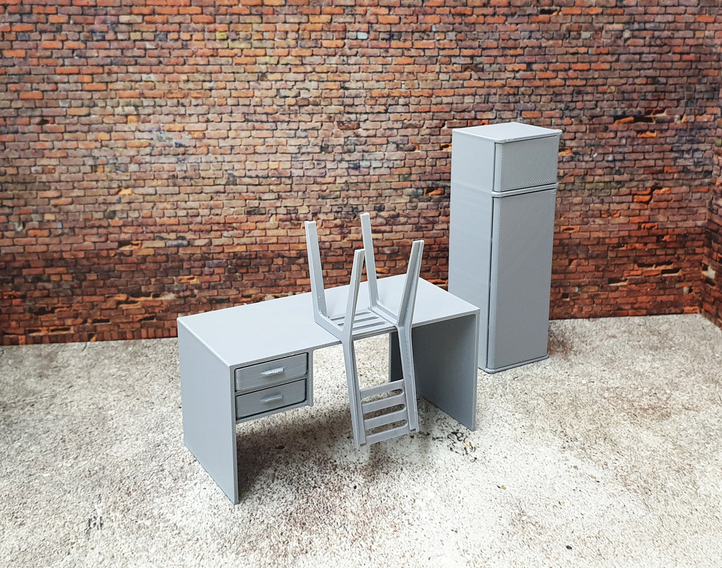 1:18 scale office set for diorama
