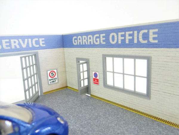 1:43 scale garage office kit
