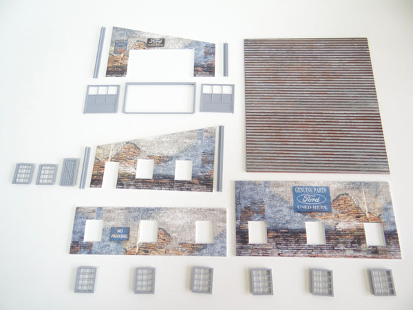 Old Auto Garage Diorama Model Kit – Mini Car Display Decoration 1:43 Scale
