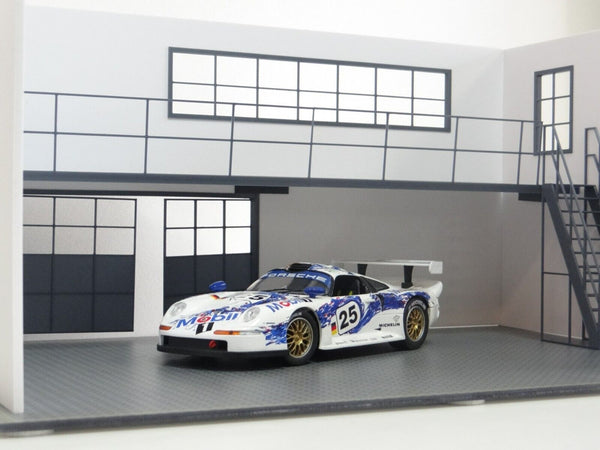 Diorama display 1:18