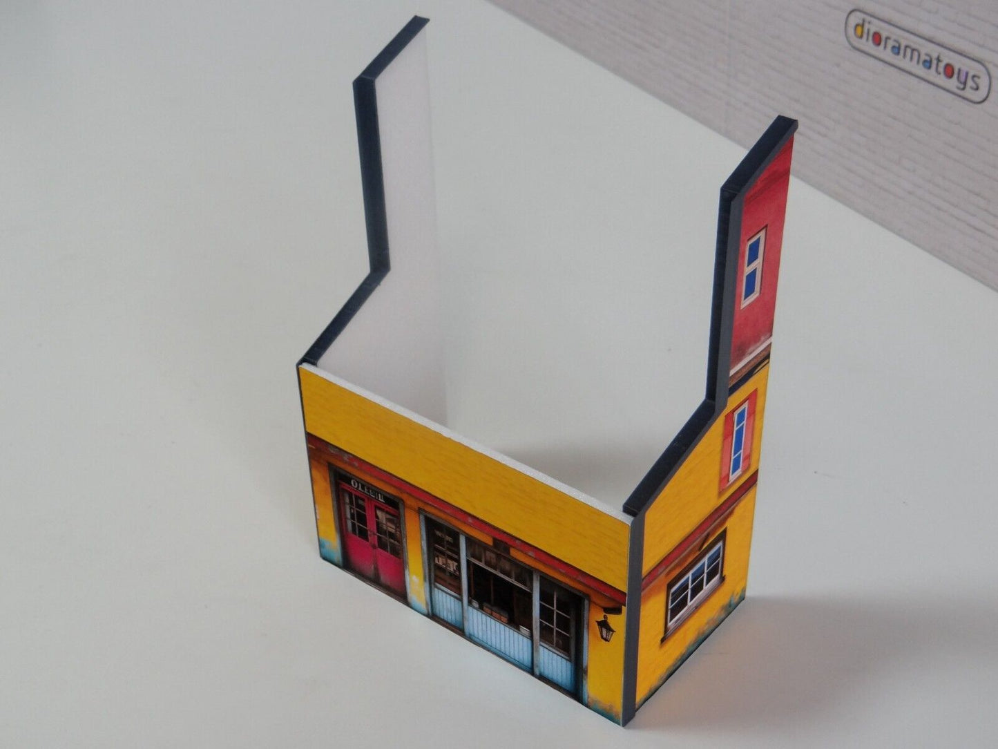 City environment miniature Diorama model Buildings 1/43 Desert scene Scale 1:43