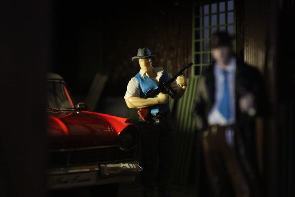 1:18 Mobster Figures – Set of 3 Gangster Miniatures Diorama Accessory SIZE 1/18