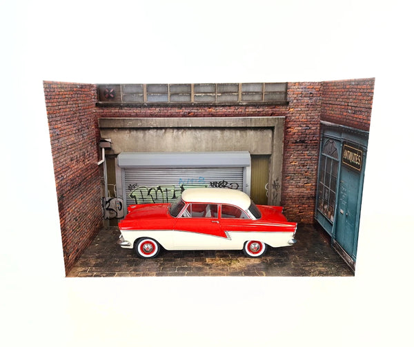 1:18 Scale Diorama Display Antique Store & Urban Garage Scene Model Car Display