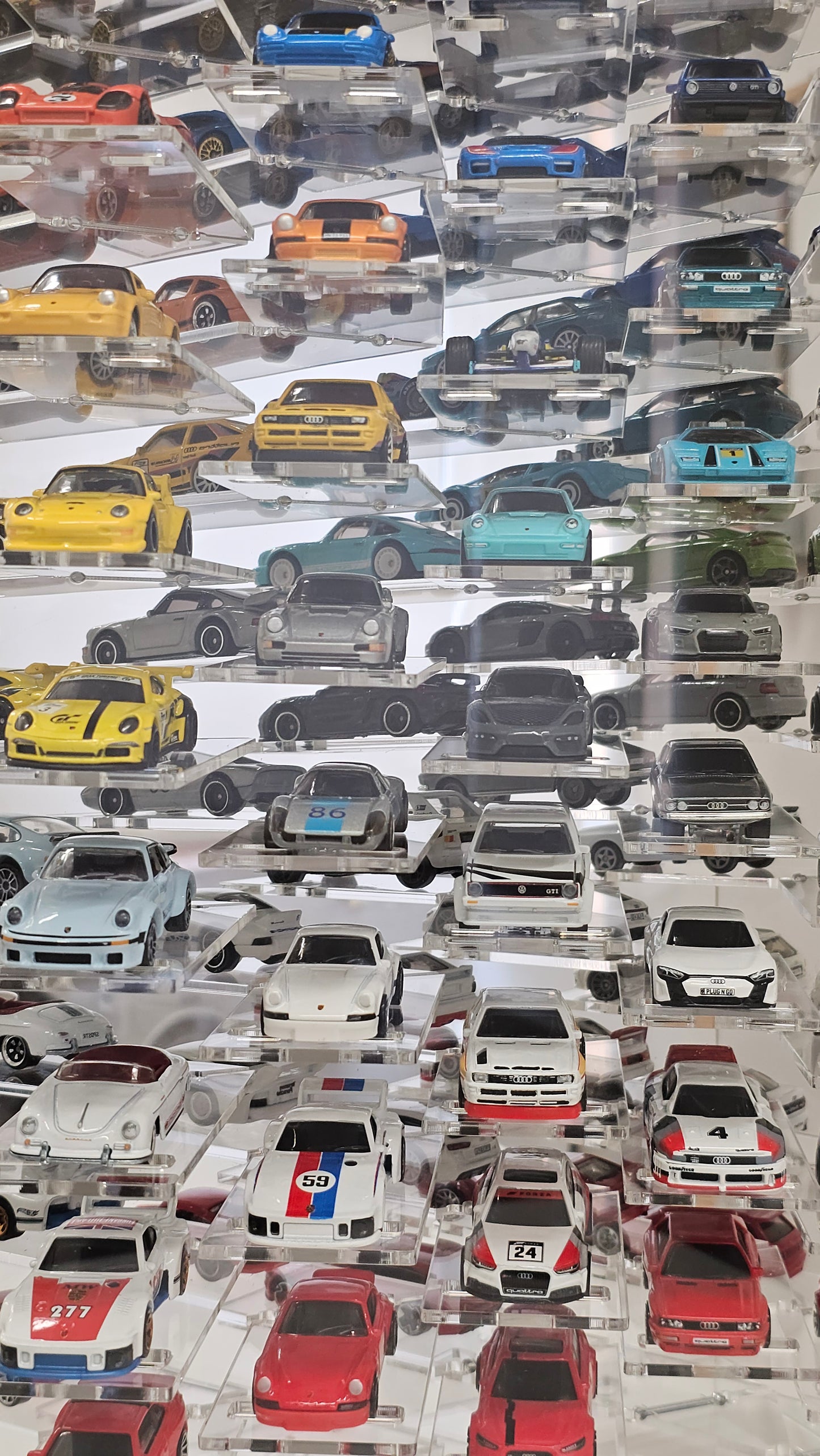 Die-cast cars display case Scale 1:60 1:64 Model car showcase Mirrored back vitrine