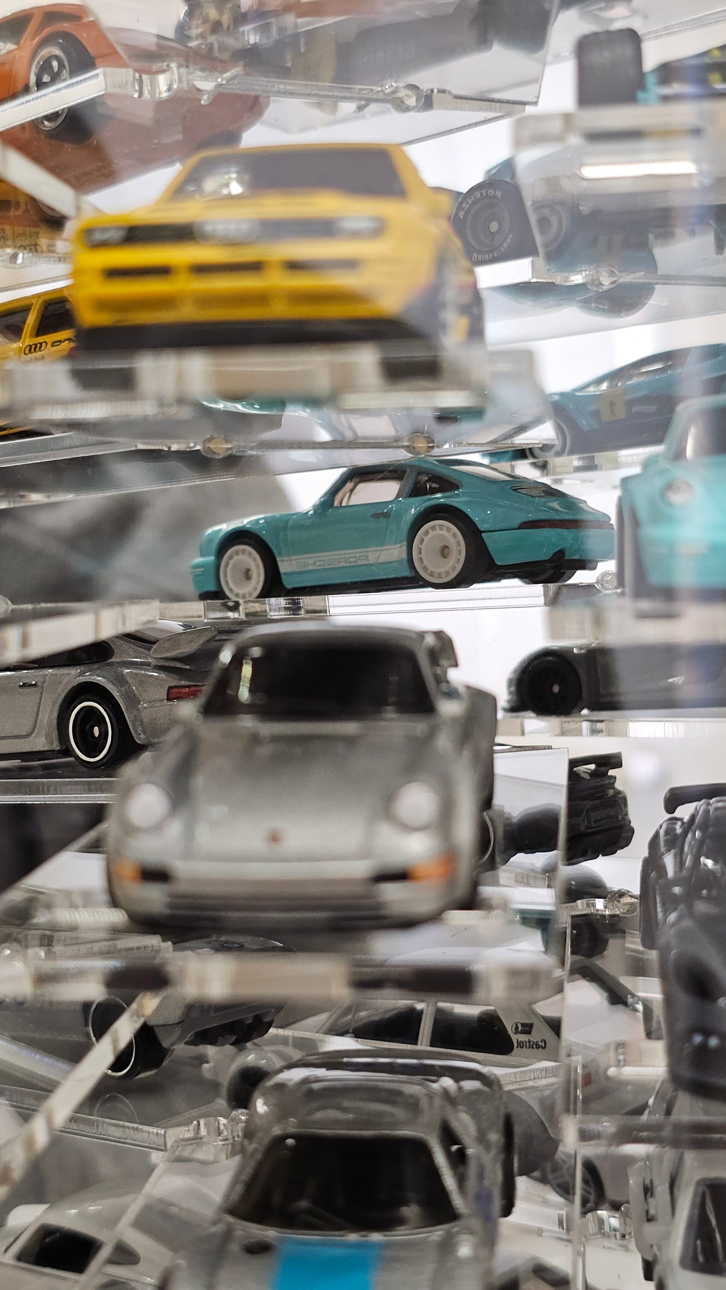 Die-cast cars display case Scale 1:60 1:64 Model car showcase Mirrored back vitrine