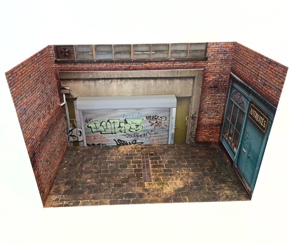 1:18 Scale Diorama Display – Wholesale Lot of 5 pcs – Antique Store Urban Garage