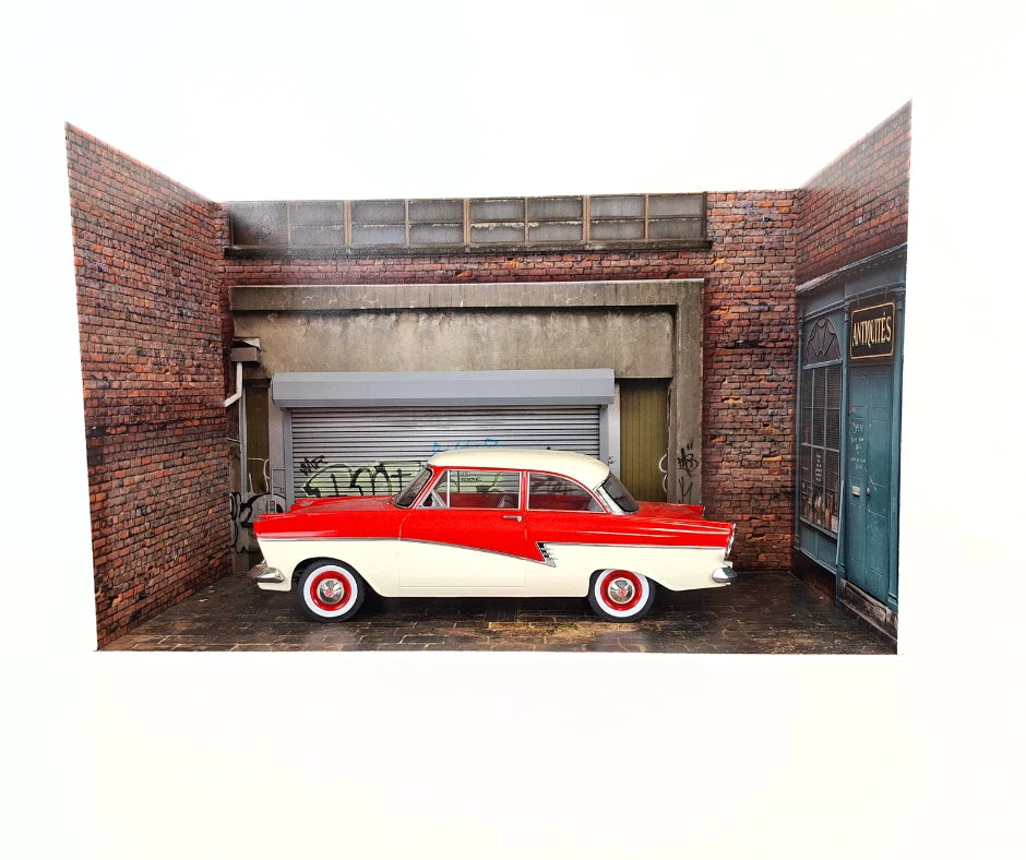 1:18 Scale Diorama Display – Wholesale Lot of 5 pcs – Antique Store Urban Garage
