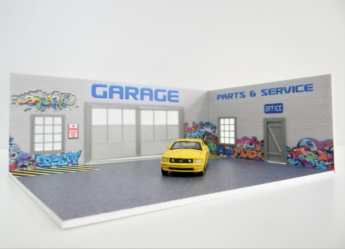diorama die-cast car display street art garage 
