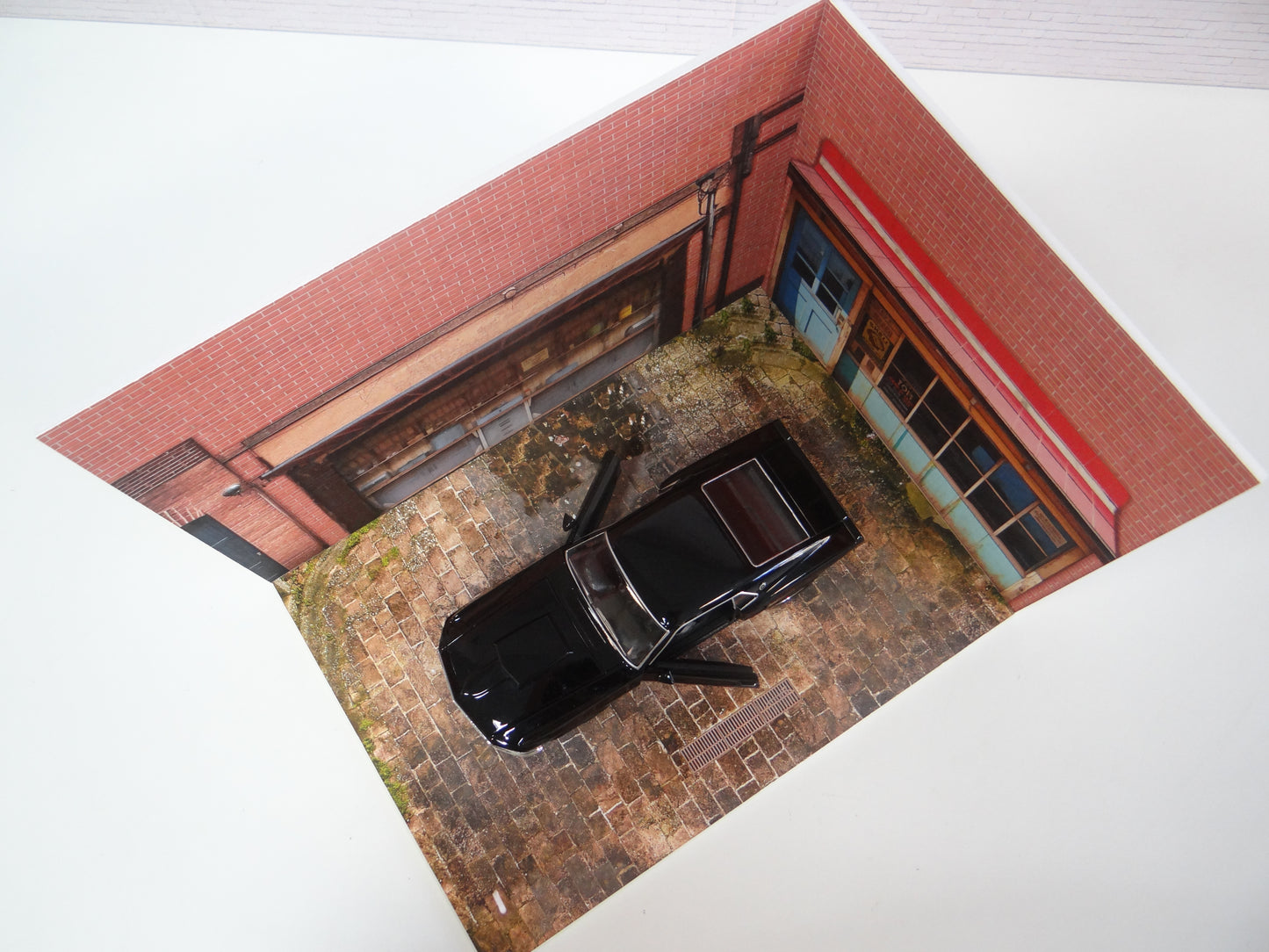 Store and garage scene Scale 1:24 Diorama model kit Miniature car models display 1/24