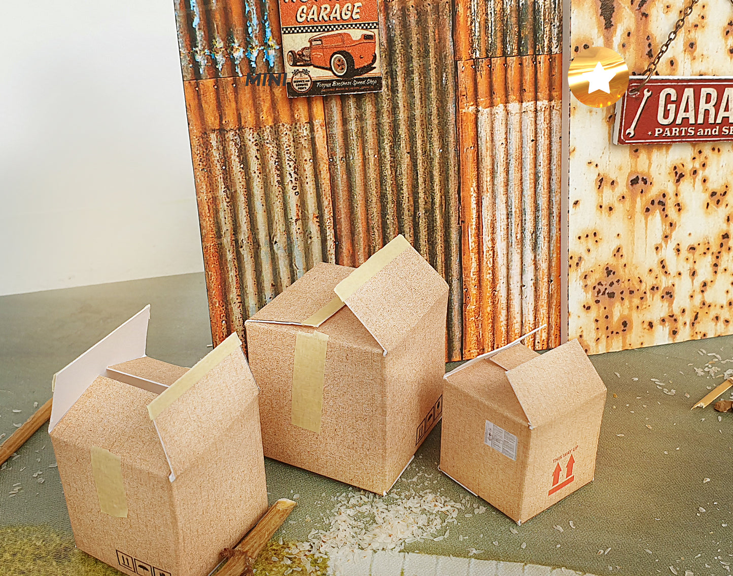 Mini Dusty Old Dust collection. Scale 1:18.