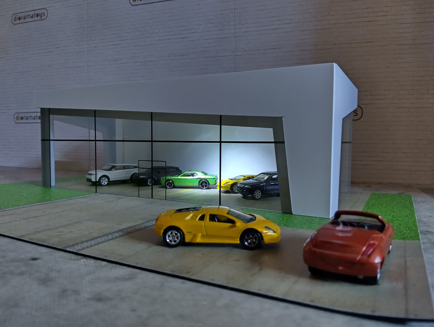Luxury cars showroom with LED lights Scale 1:60-1:64 Diorama model kit