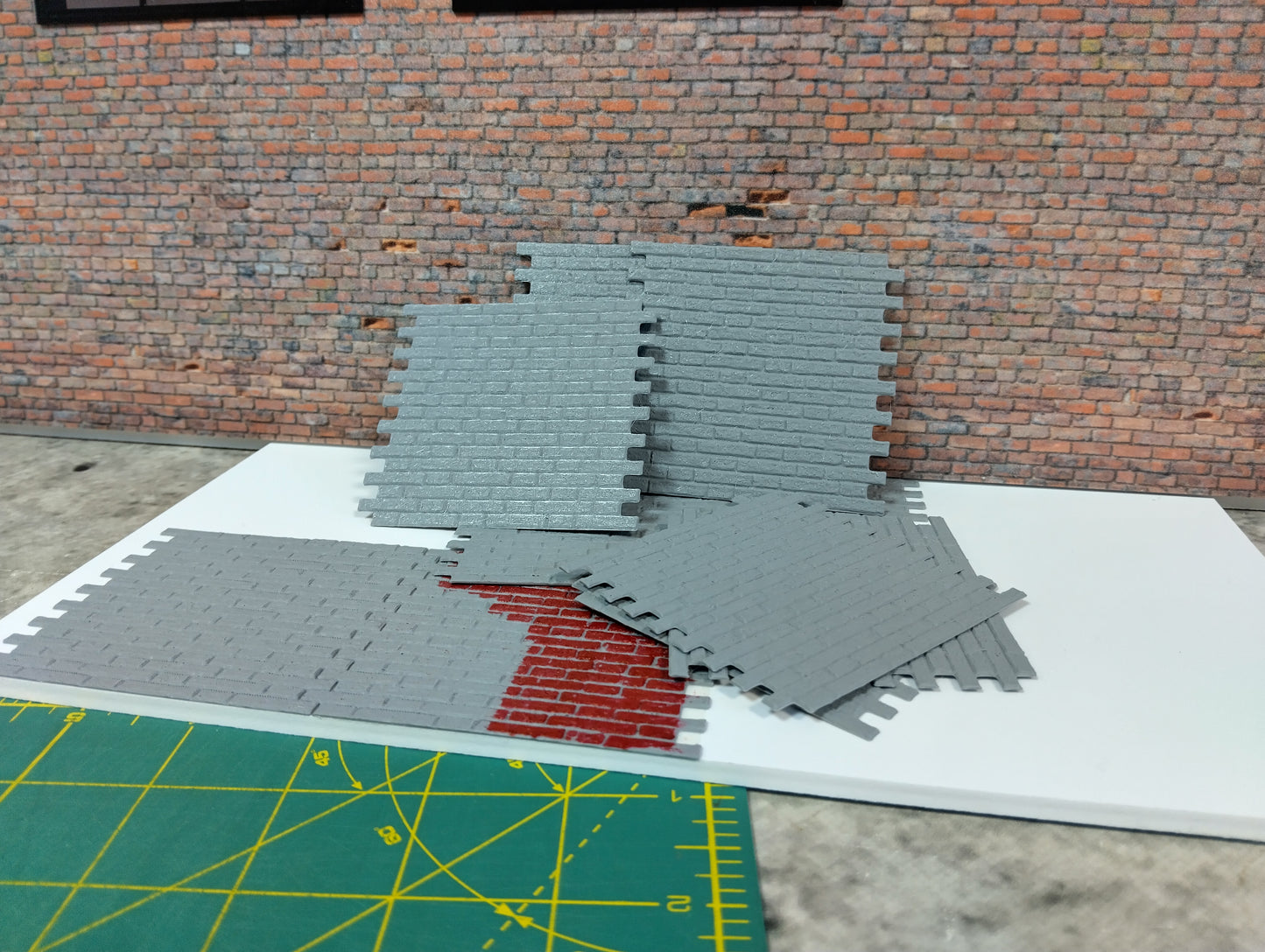 Brick wall sheets 1/18 scale Diorama model making Display decoration Size 1:18
