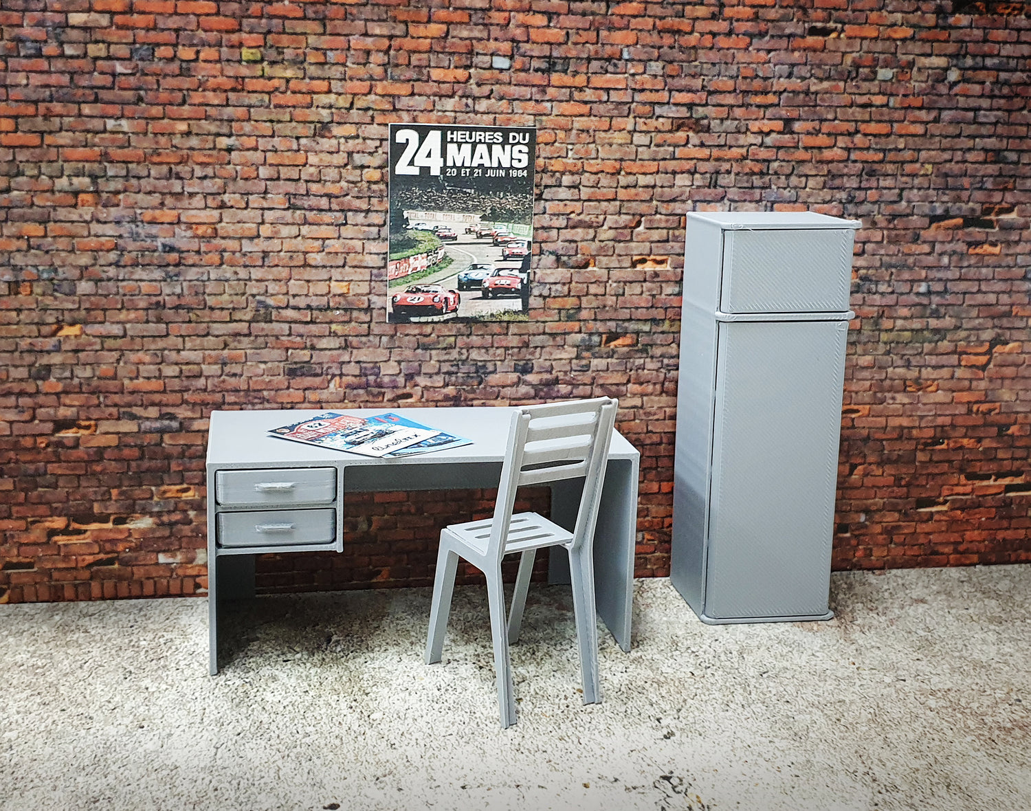 1:18 scale fridge, chair and desk set