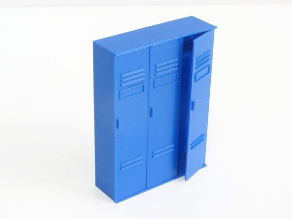 Locker shelf with 3 doors. Scale 1:18.