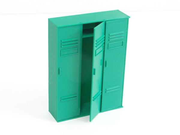 Locker shelf with 3 doors. Scale 1:18.