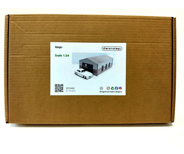 boxed hangar garage model kit

