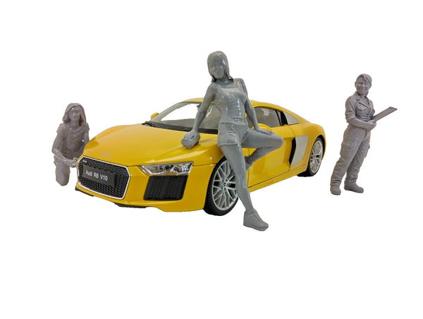 Mechanics Girls Figures – 1:18 Scale Diorama Accessories - Model Car Decoration