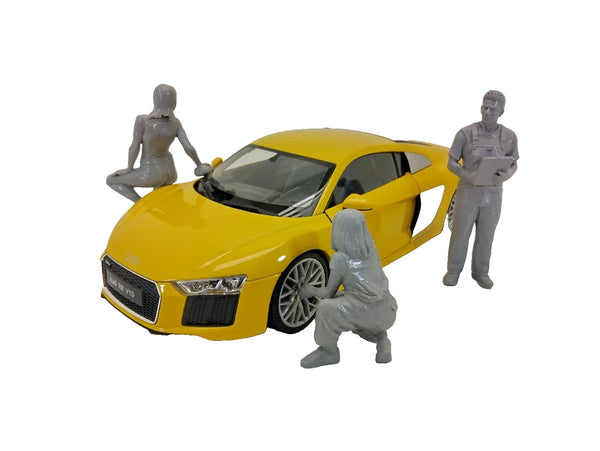 Mechanic and Car Wash Girl Figures Set – 1:18 Scale Diorama Accessories