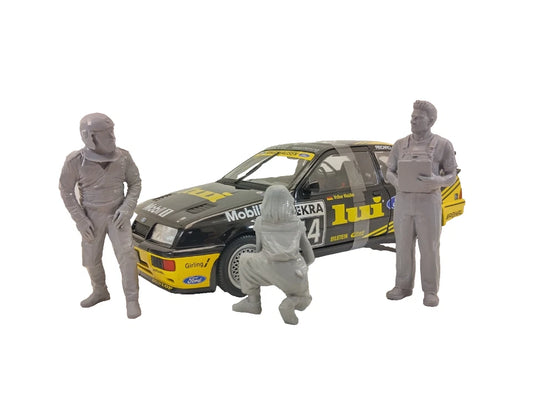 1:18 scale mechanic figure for garage diorama