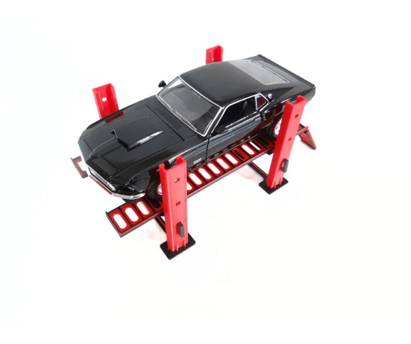 Miniature car lift model