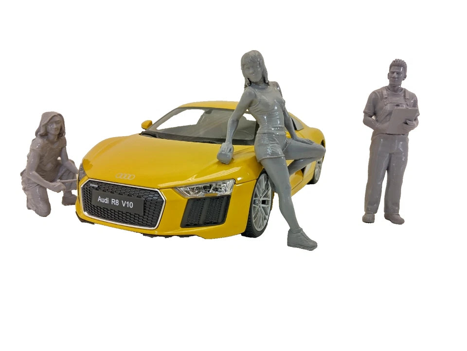 1:18 scale human figures for garage scene
