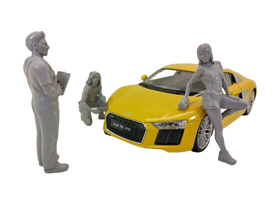 Mechanic and Car Wash Girl Figures Set – 1:18 Scale Diorama Accessories