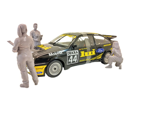 Hobbyist 1:18 scale mechanic figure set