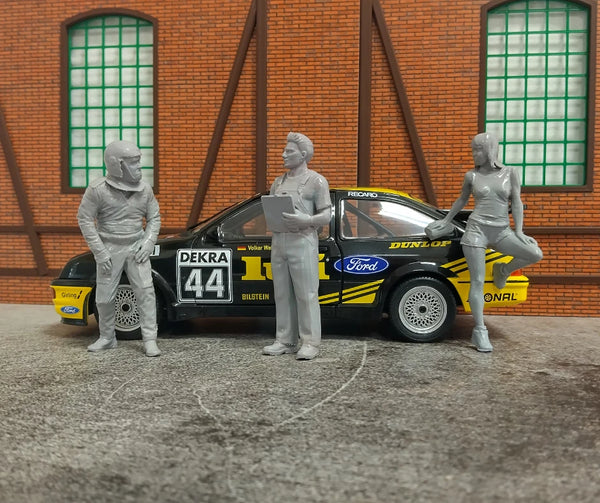 Diorama Accessories 1/18 Mechanic - Car Racer - Car Wash Girl Figures 1:18 Scale