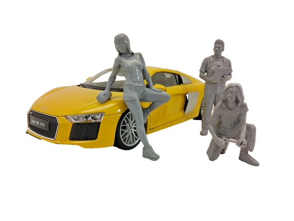Mechanic and Car Wash Girl Figures Set – 1:18 Scale Diorama Accessories