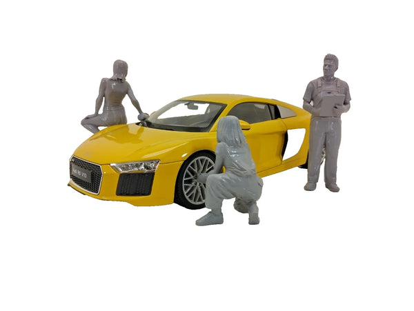 Mechanic and Car Wash Girl Figures Set – 1:18 Scale Diorama Accessories