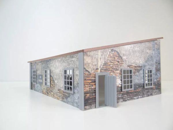 Old Auto Garage Diorama Model Kit – Mini Car Display Decoration 1:43 Scale