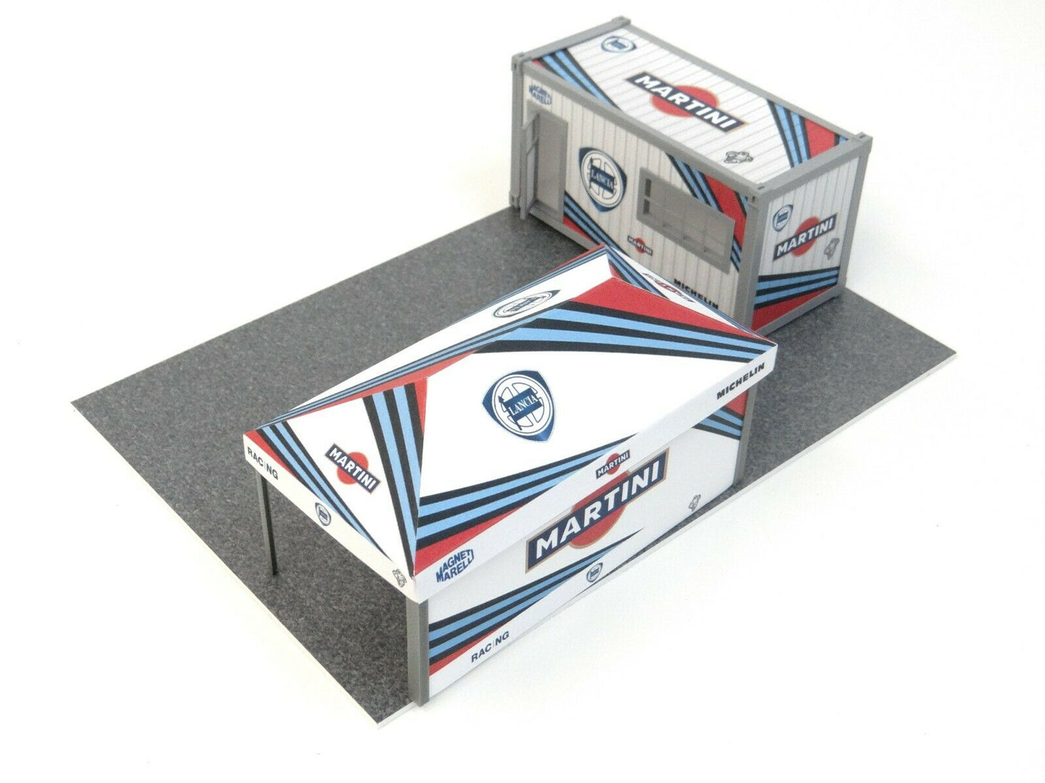 Diorama parts