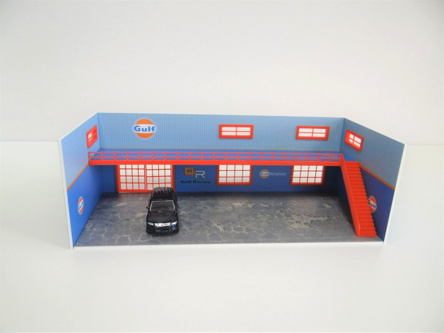 Scale 1:60 - 1:64 Two-floor service garage Diorama model kit Model car display