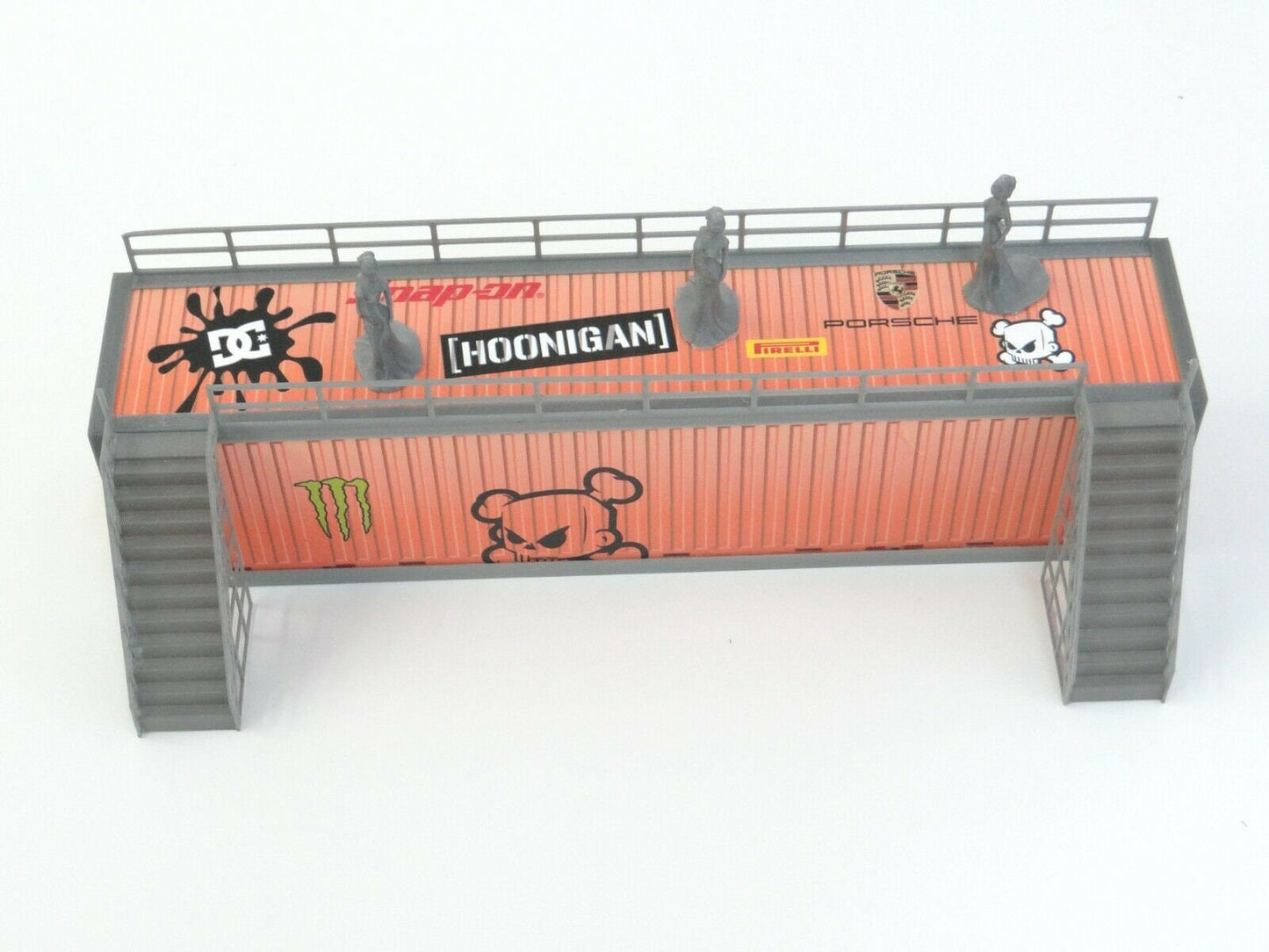 Miniature Model kit 1:43