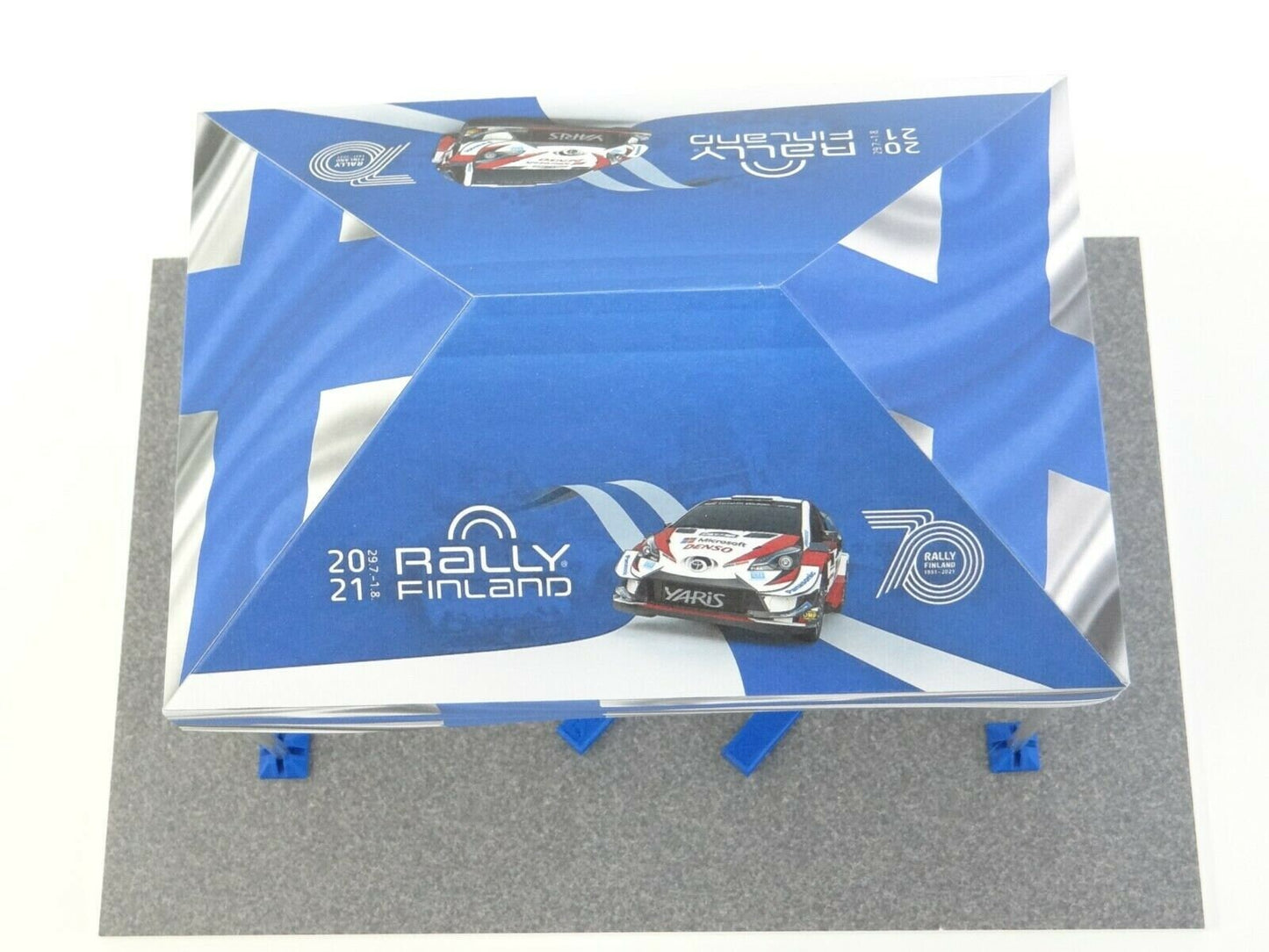 Diorama display