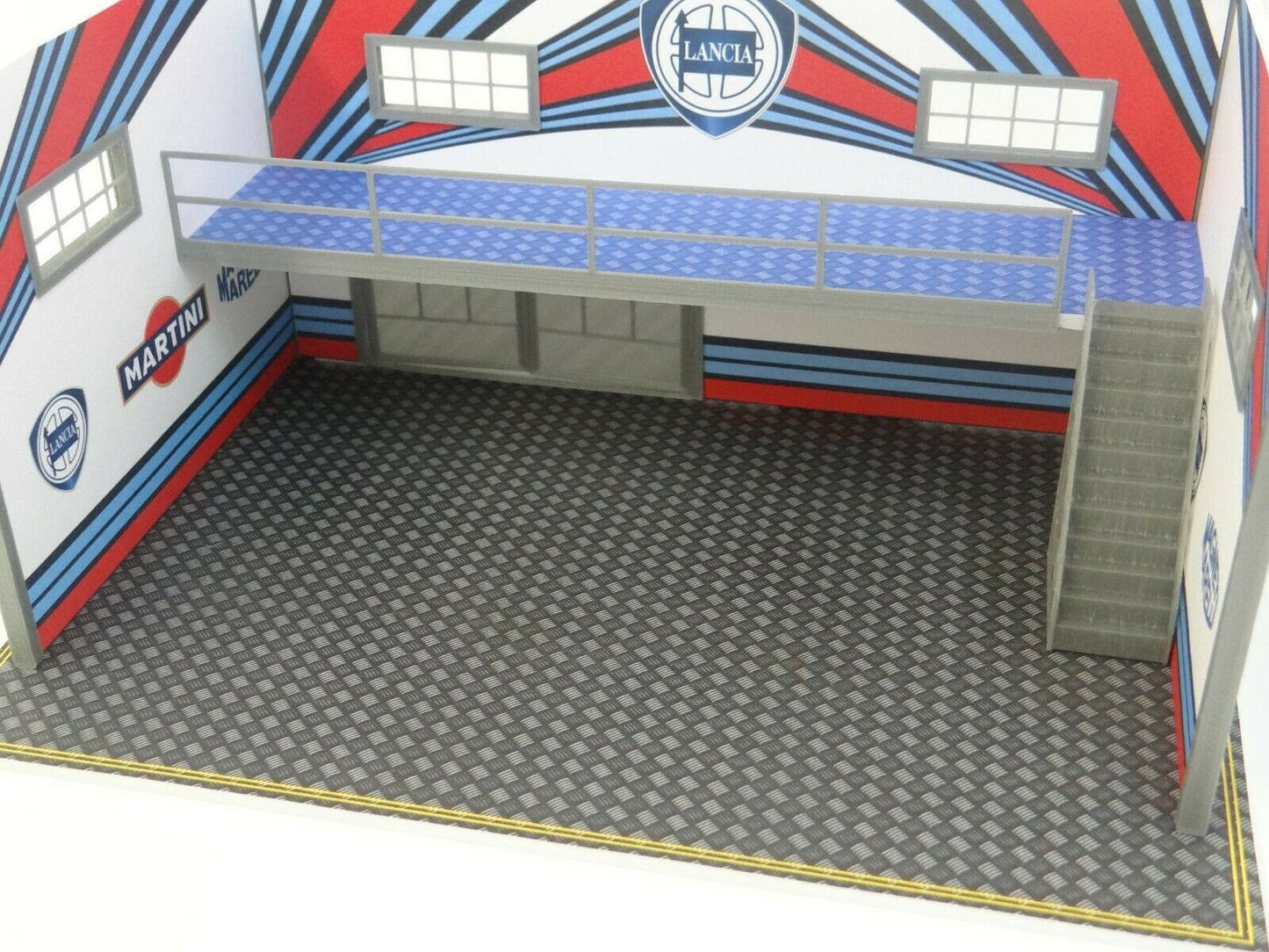 Diorama display 