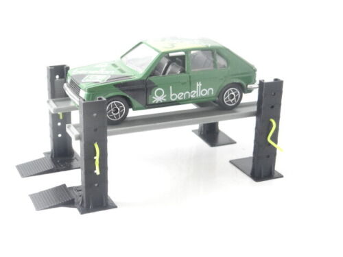 1:43 scale car lift for model garage diorama display