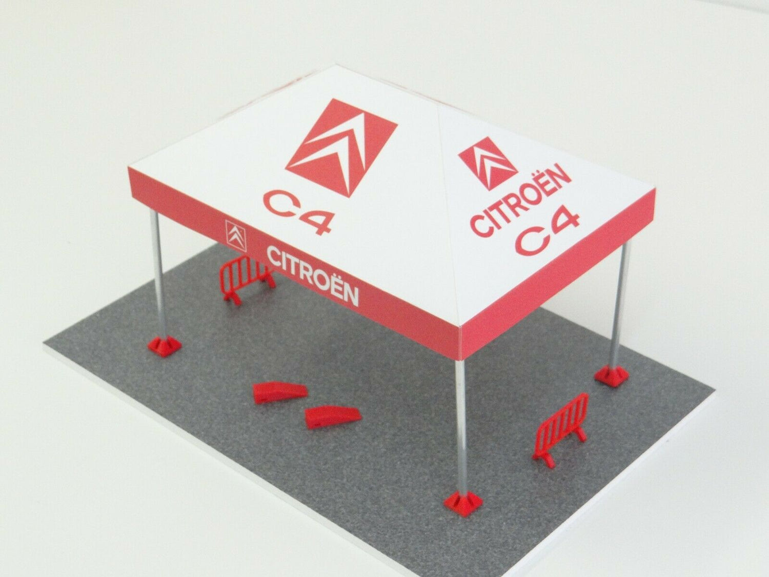 Diorama kits