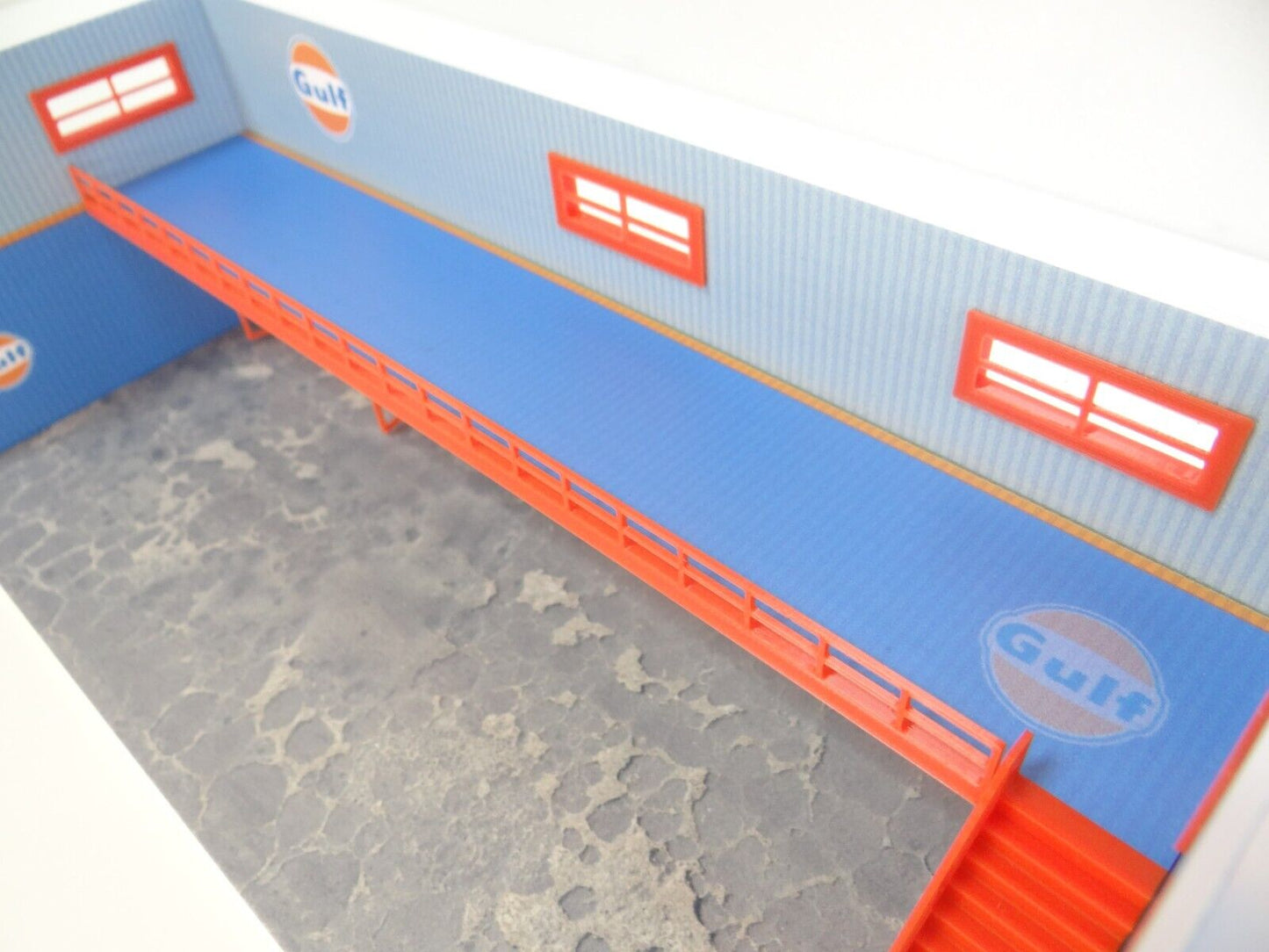 Scale 1:60 - 1:64 Two-floor service garage Diorama model kit Model car display