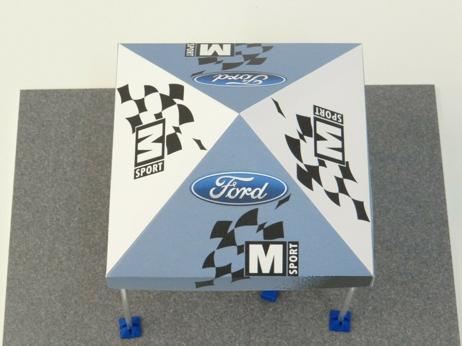 Diecast Display