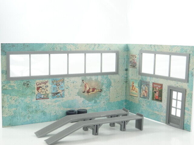 Diorama Model Display 1:43