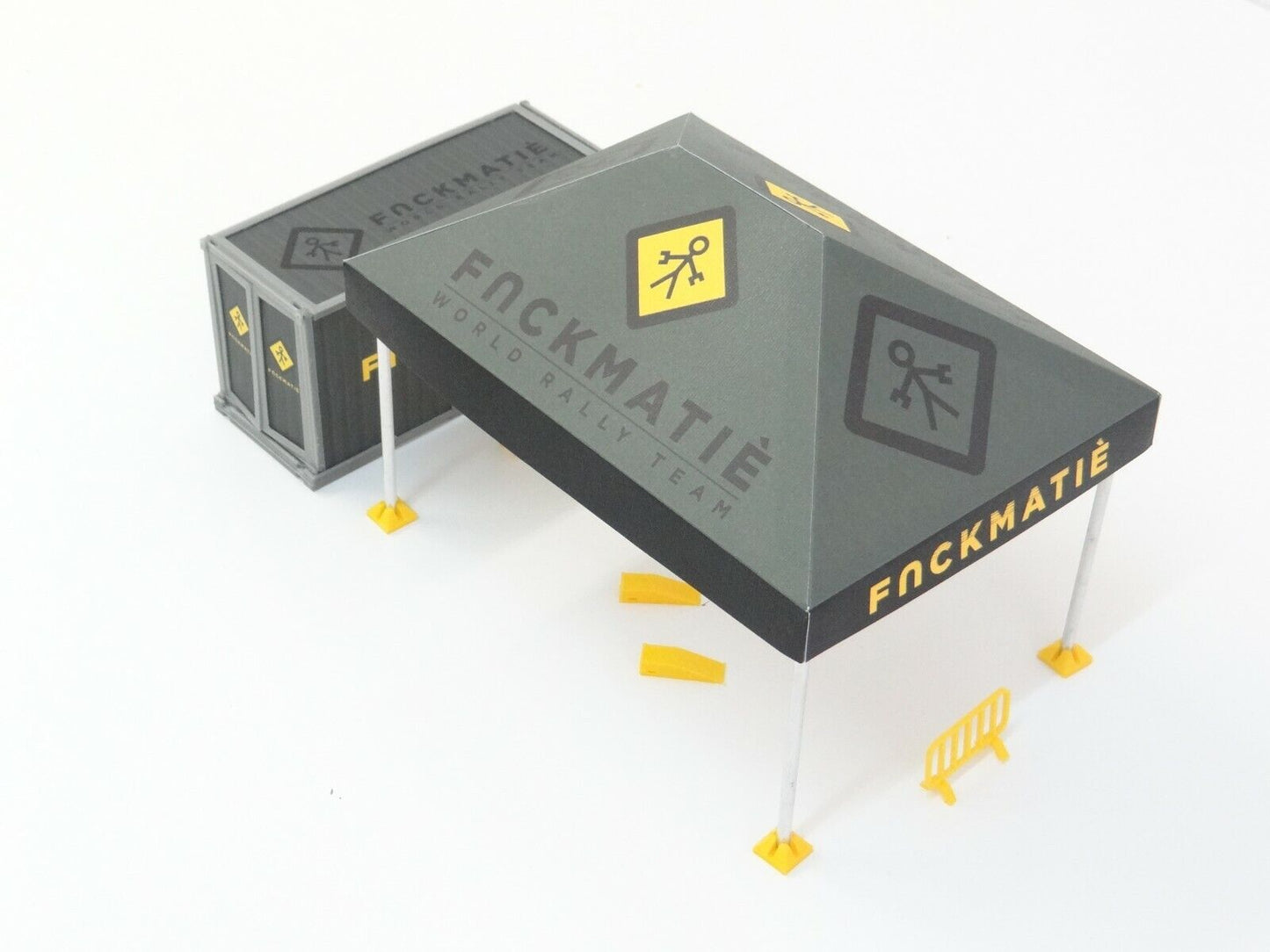 Diorama display