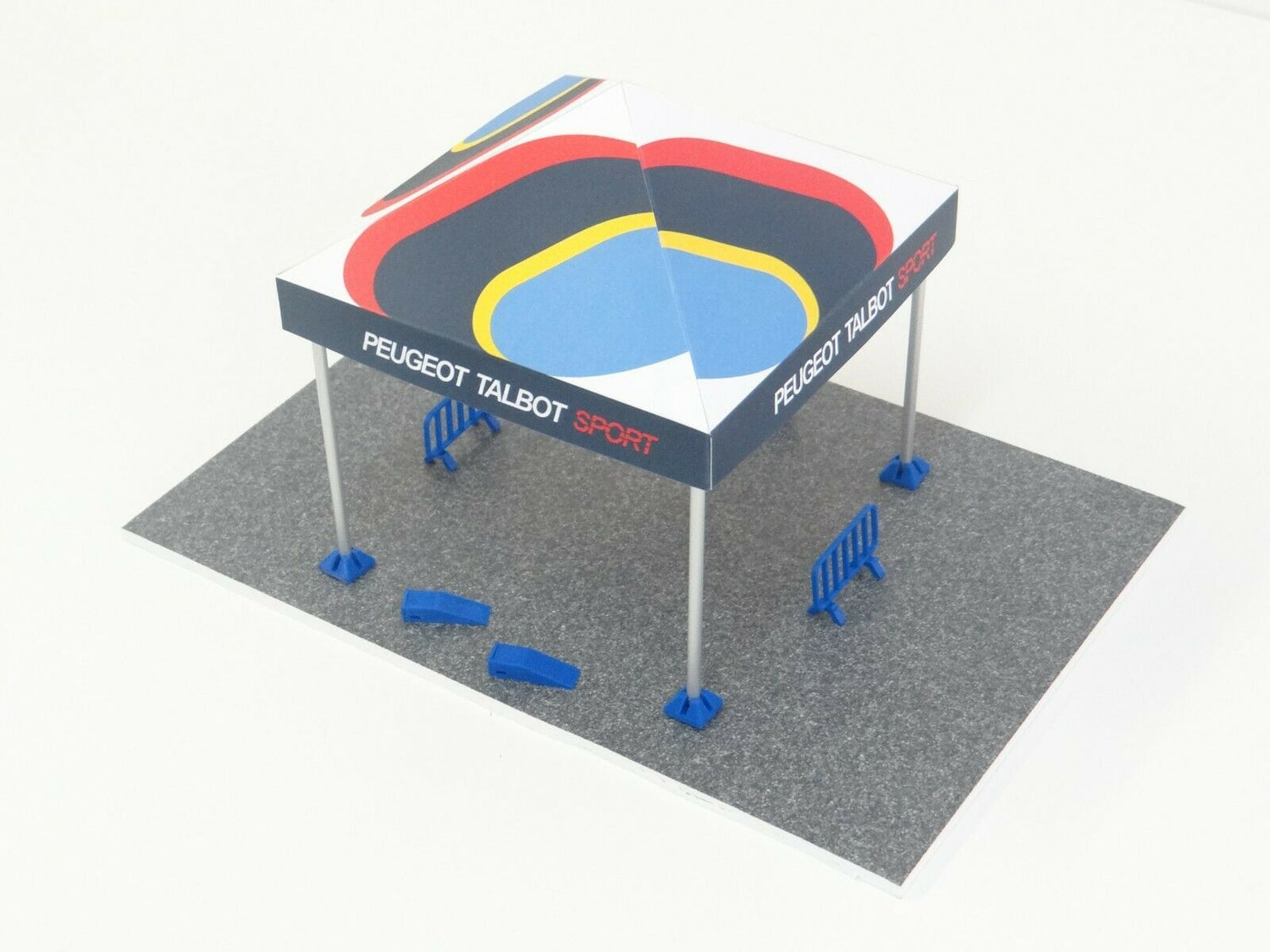 Diorama display