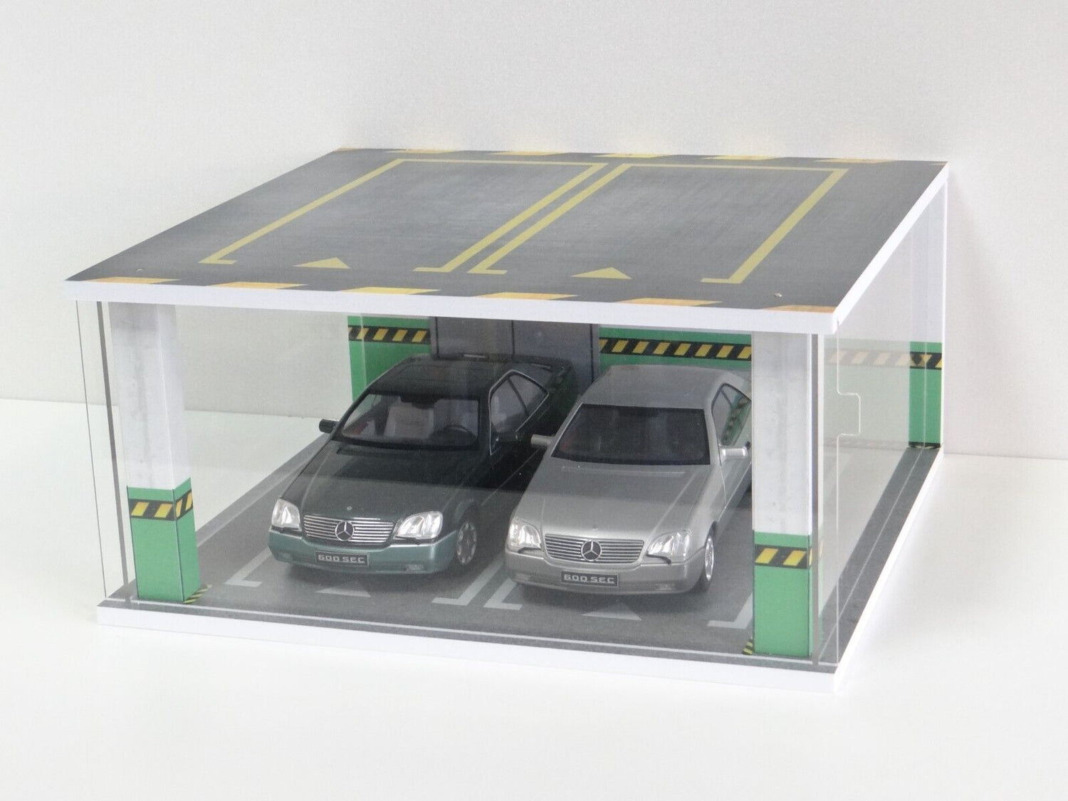 Diorama display