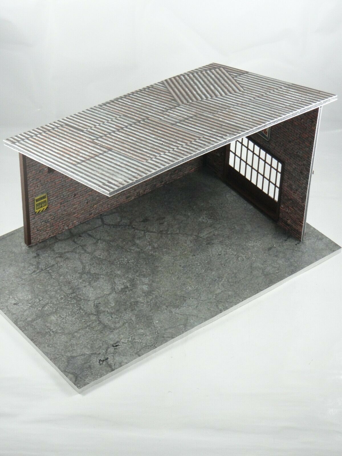 Diorama display 1:43