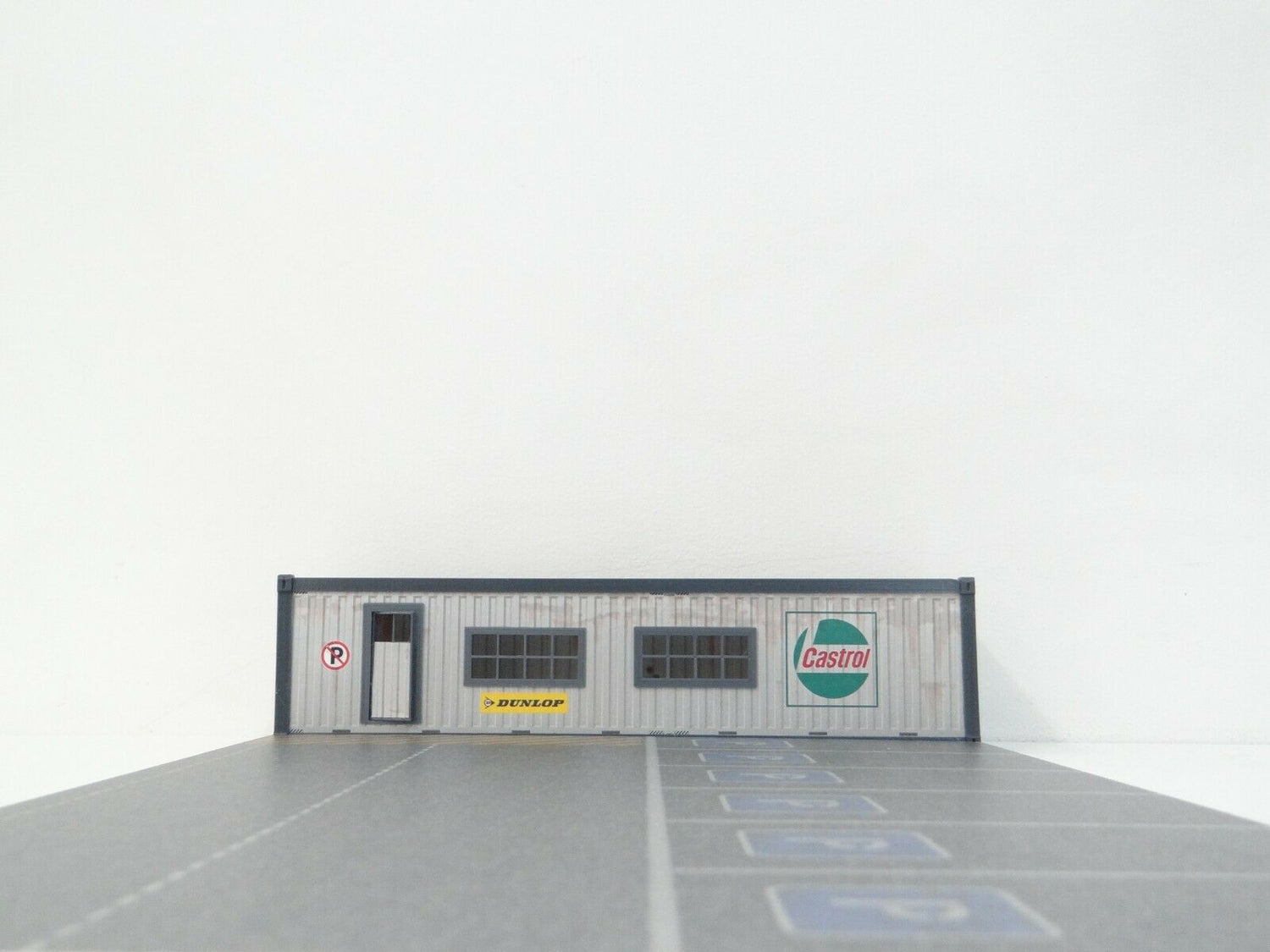 Diorama parking base with office container for model car display