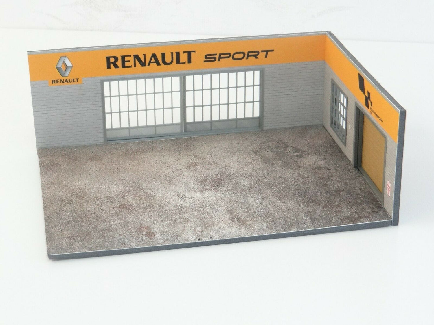 Car display 1:43